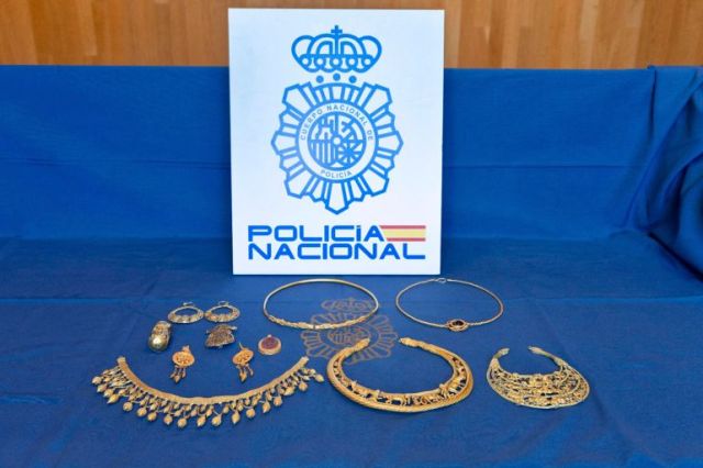 Ancient gold jewelery, considered to be part of Ukraine's national heritage, was confiscated by Spain's national police