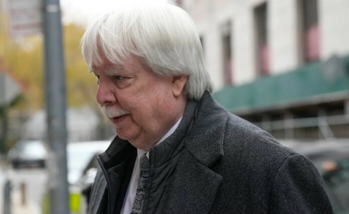 Former Trump Organization Senior Vice President and Controller Jeffrey McConney arrives to the courthouse in New York on November 15, 2022