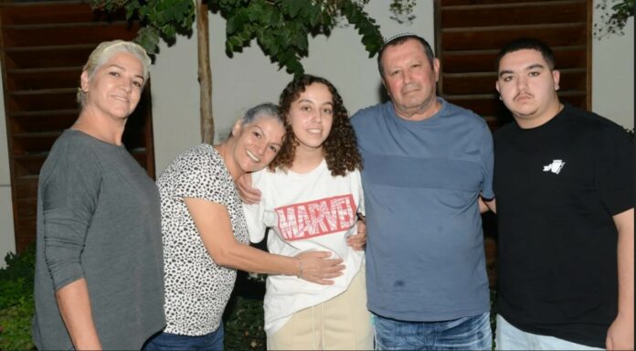 Pvt. Ori Megidish reunites with her family after she was rescued by Israeli forces from Hamas captivity in Gaza.