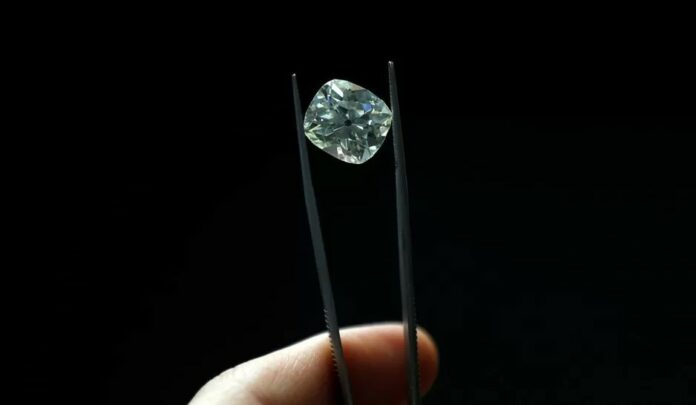 The EU's 27 member states will make a final decision on the proposed ban on Russian diamonds in the coming weeks