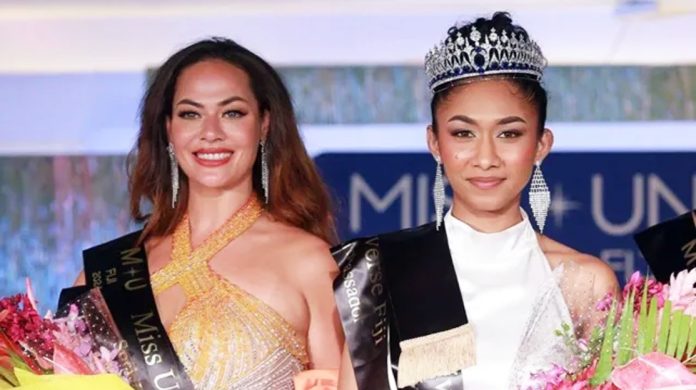 Manshika Prasad (r) was proclaimed Miss Fiji but two days later was told that Nadine Roberts (L) had won the crown