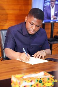 $1.7m Gold Seized From Burkinabe  By NACOB Handed Over To GoldBod