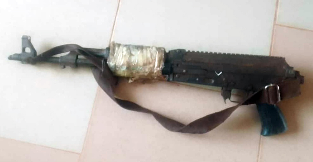 Police discover weapons and ammunition from abandoned vehicle