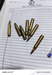 2 suspected armed robbers grabbed at Adumasa, assault rifles retrieved