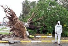 Jamaicans reveal devastation as hurricane causes floods, power cuts and splits city in two