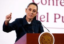 Mexico president to seek charges after being groped on street