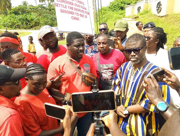 Youth of Sekondi led by Youth Leader Sanziro presenting petition to the Registrar of the WRHC