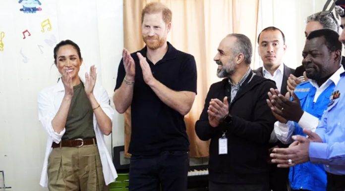 The Duke and Duchess of Sussex applauded after listening to a music class