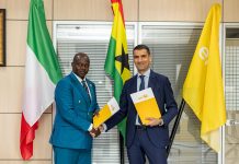 ENI, Partners Sign Health Deal to Serve 380,000 in Ghana’s Western Region Managing Director of Eni, Maurizio Pinna (right), and Director-General of the Ghana Health Service, Prof. Samuel Kaba Akoriyea, exchange documents after signing an agreement during a meeting.