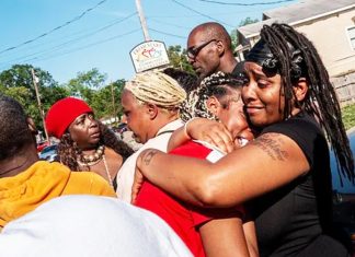 Man kills seven of his children, and an eighth child, in Louisiana mass shooting