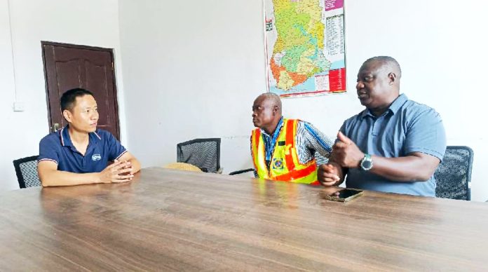 ECG Team in discussion with UNICEM official