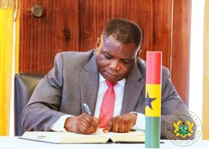 Roads Minister Mad Over Slow Pace  Of Work On Techiman-Wenchi Road