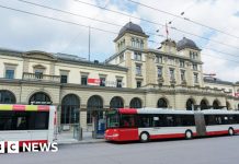 Man arrested after three injured in stabbing at Swiss train station