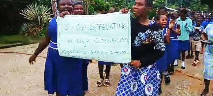 The children registration their displeasure of the situation.