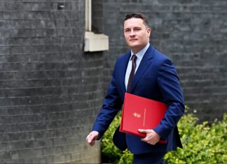 UK Health Secretary Wes Streeting resigns from government