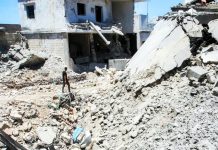 Israeli air strikes on Lebanon continue despite US-Iran deal