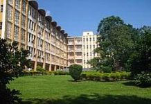 KATH Crisis Deepens As Nurses, Midwives Threaten Strike Over CEO Suspension The Komfo Anokye Teaching Hospital (KATH) in Kumasi, Ghana, serves as the principal referral facility for the middle and northern sectors of the country.