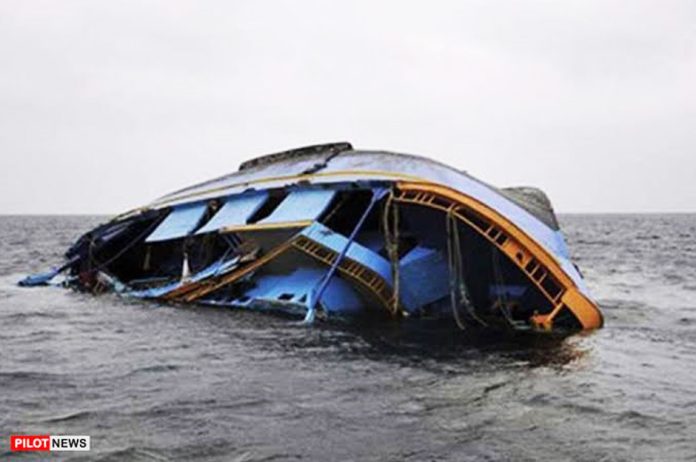 Canoe Capsizes