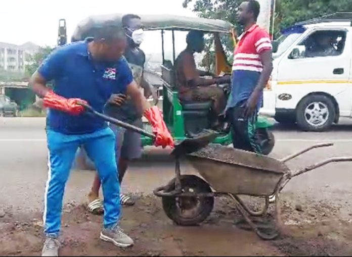 Prof. Nyarko cleaning a debris during the exercise