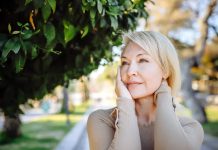 Research Suggests Avoiding These 3 Things In Midlife Could Delay Dementia For Years
