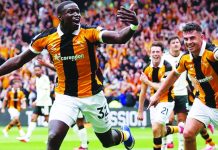 Hull City stun Man United on dream return to EPL