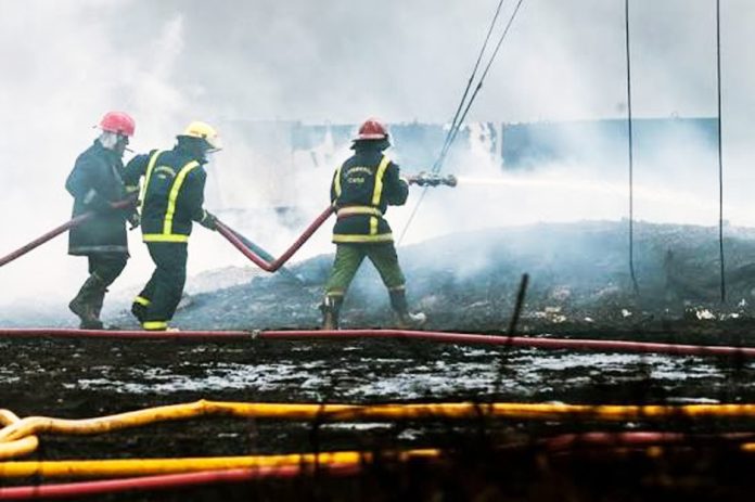 Libyan authorities battle big blaze