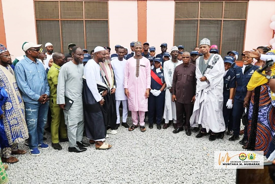 Muntaka commissions new classroom block for Sakafia SHS