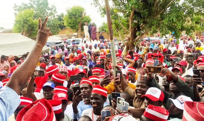 Party members decamp to NDC