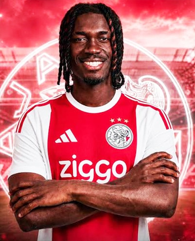 Ajax sign Yves Bissouma