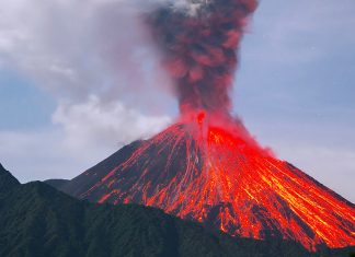 Volcano eruption leaves 150,000 passengers stranded in Indonesia