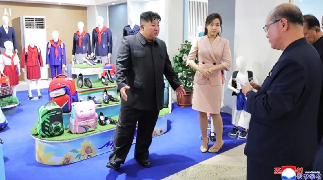 thechronicle.com.gh - North Korea publishes photos of Kim Jong Un to quell rumours of his death - The Ghanaian Chronicle